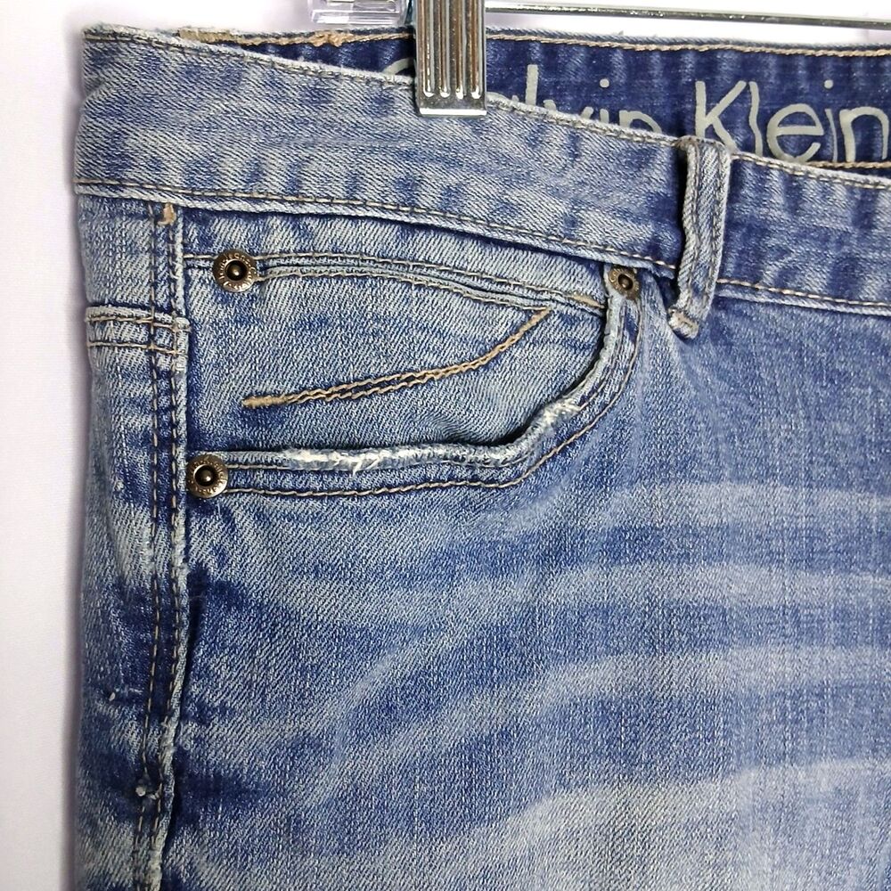 Calvin Klein Ultimate Skinny Denim Capris Jeans Cropped Pants Zip Womens 32 / 14 - Picture 5 of 9